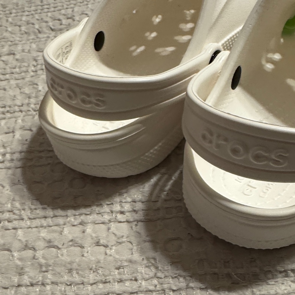 CROCS Kids Classic Clog - White - Picture 4 of 6